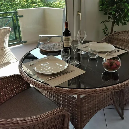 Spacieux T2 53 M2 Aix-parc 4* شقة